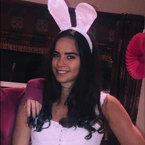 Meet your Posher, Charli